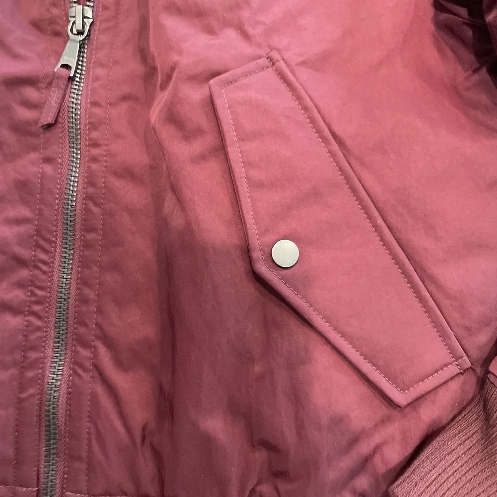 NWT Banana Republic Men's Size‎ Small Water Resistant Maroon Jacket